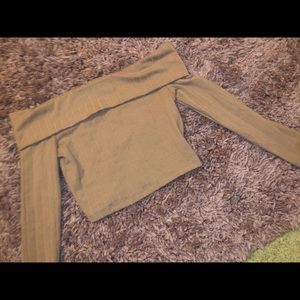 LONG-SLEEVE OFF-SHOULDER BEIGE CROP TOP